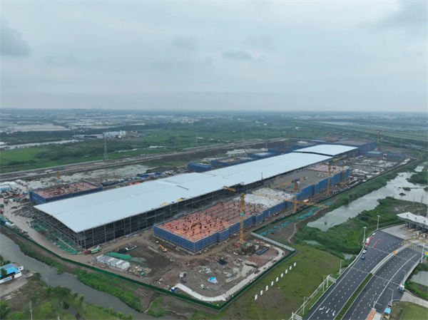 總投資100億元！正力新能25GWh汽車動(dòng)力鋰電池項(xiàng)目一期工程主體結(jié)構(gòu)封頂